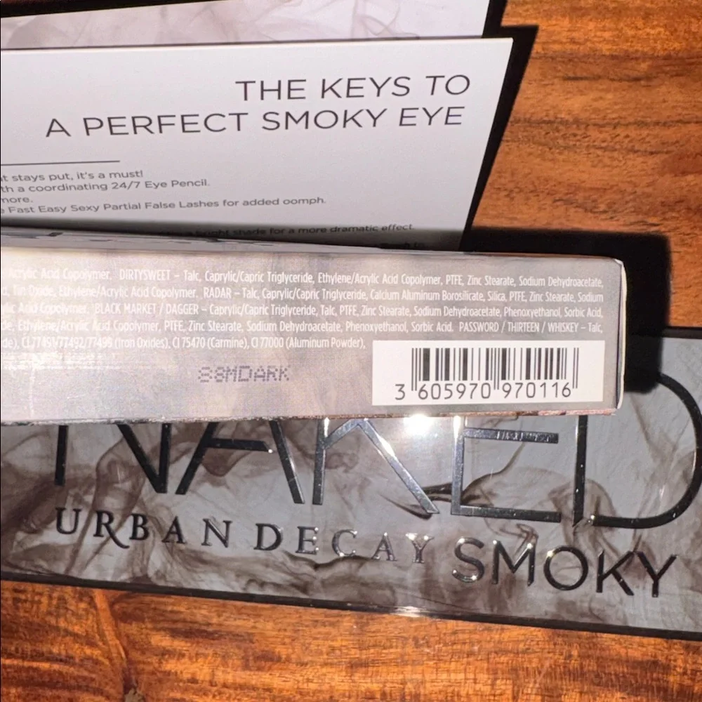 BRAND NEW Urban Decay Naked Smoky Eyeshadow Palette - Neutral Smoky Shades - Picture 11 of 11